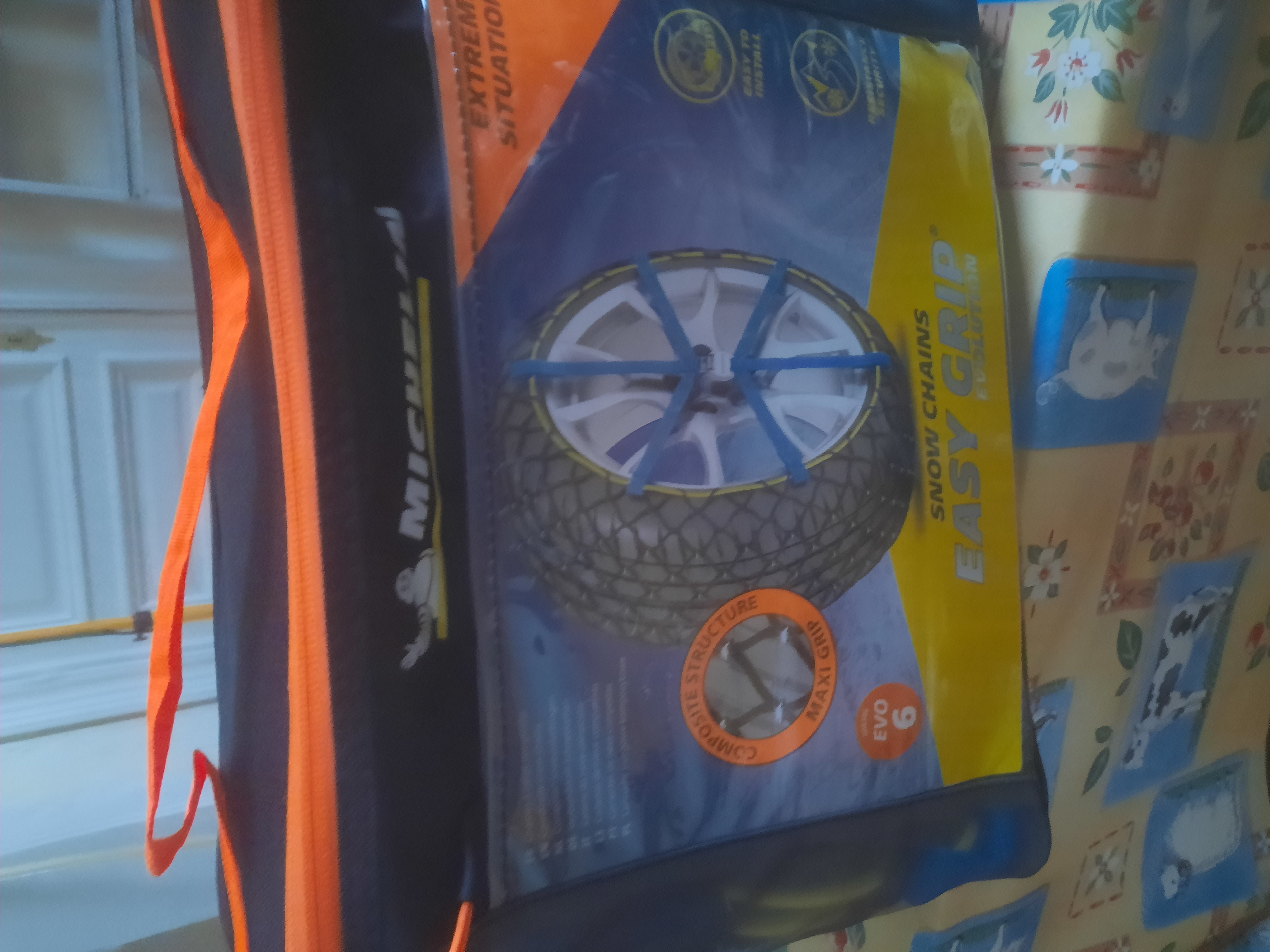 Snow Chain Michelin EVO 6 available in Flawinne (5020) Road to Snow